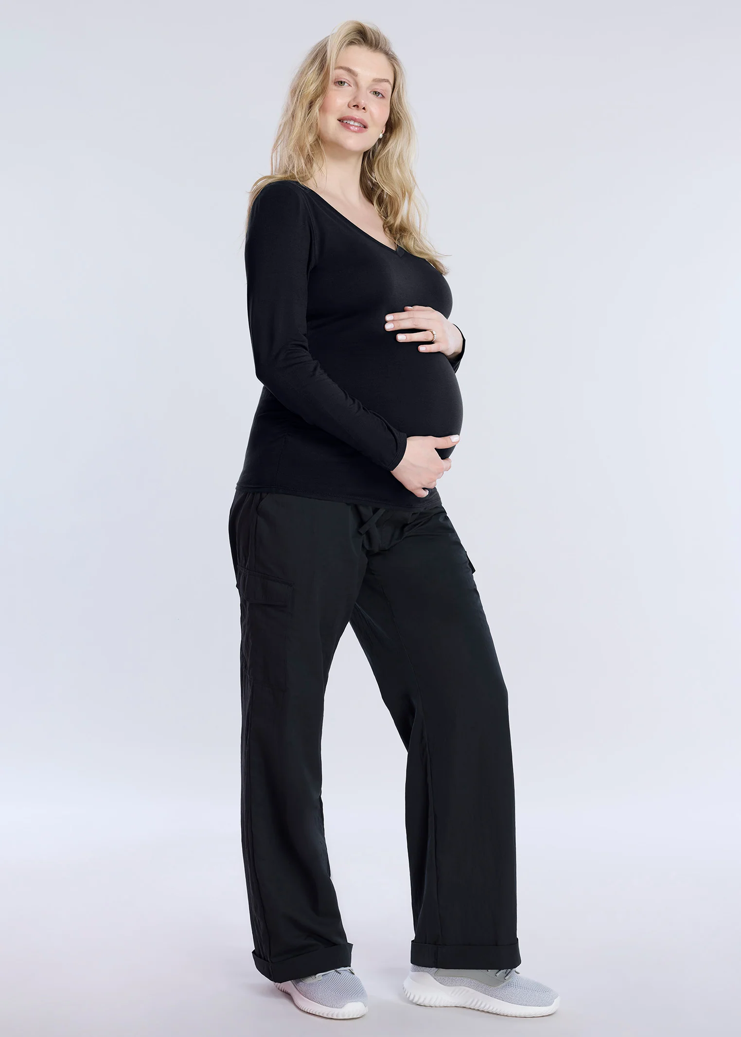 Side Ruched Long Sleeve V-Neck Maternity Tee - Image 3
