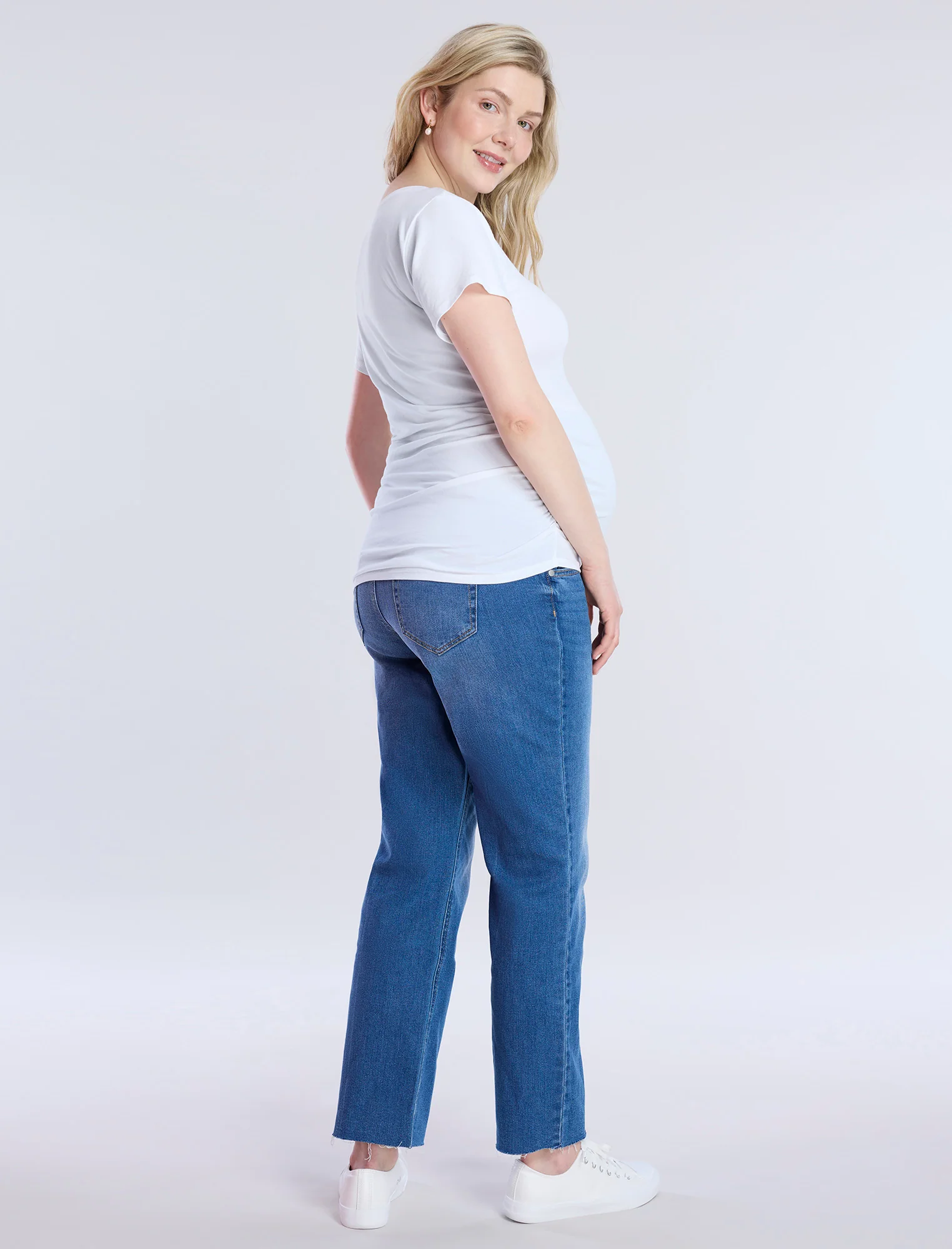 Side Ruched Short Sleeve V-Neck  Maternity Tee - Image 2