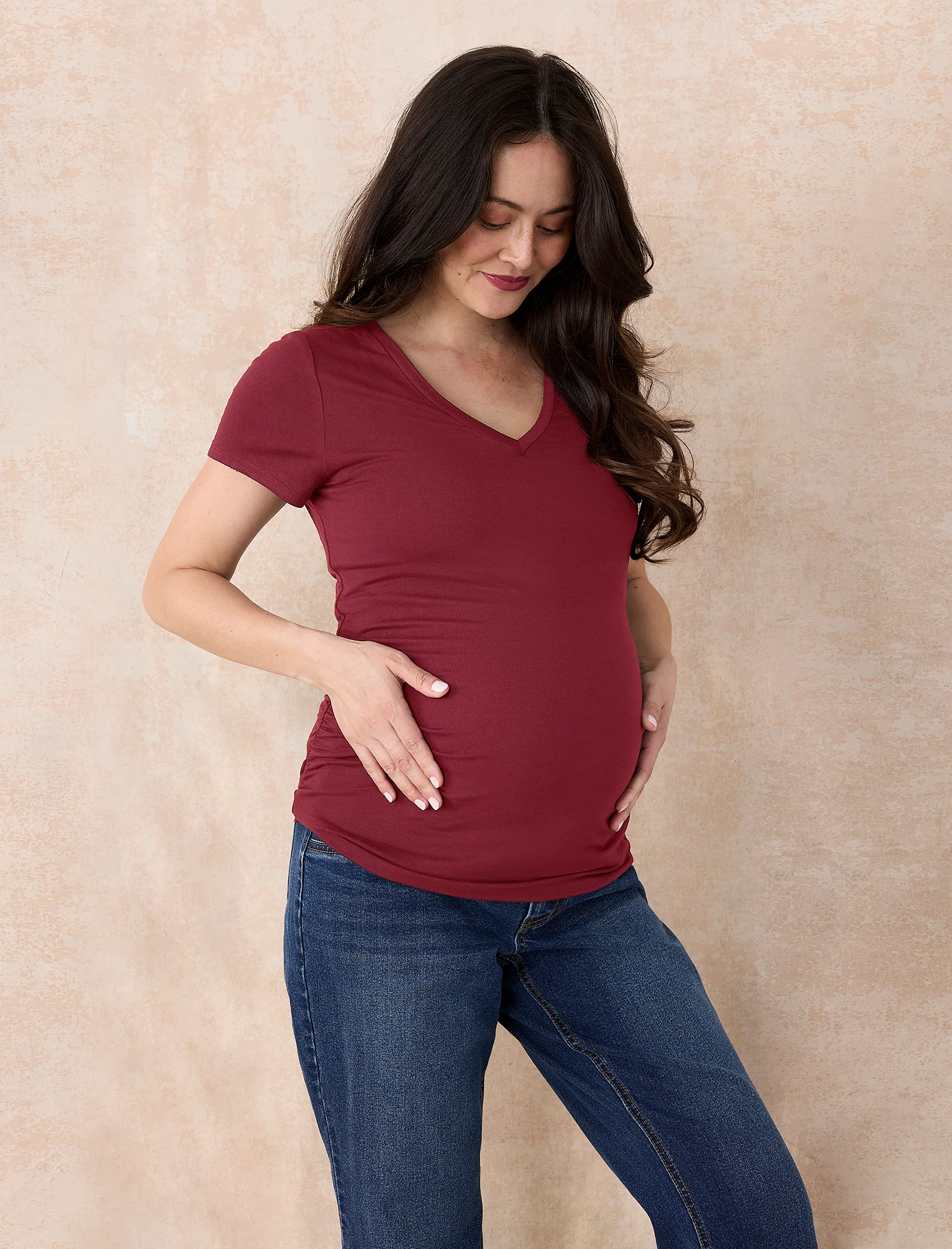 Side Ruched Short Sleeve V-Neck Maternity Tee - Image 7
